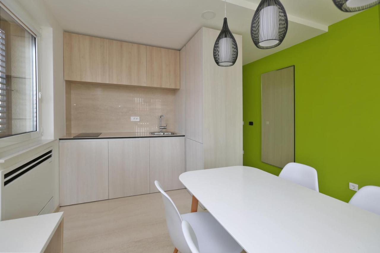 Magic Stone Apartments Baška Voda Esterno foto